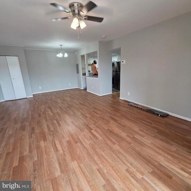 Photo - 10123 Prince Pl Unit 304-10A