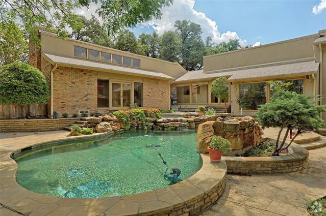 Building Photo - 10695 Pagewood Dr Rental