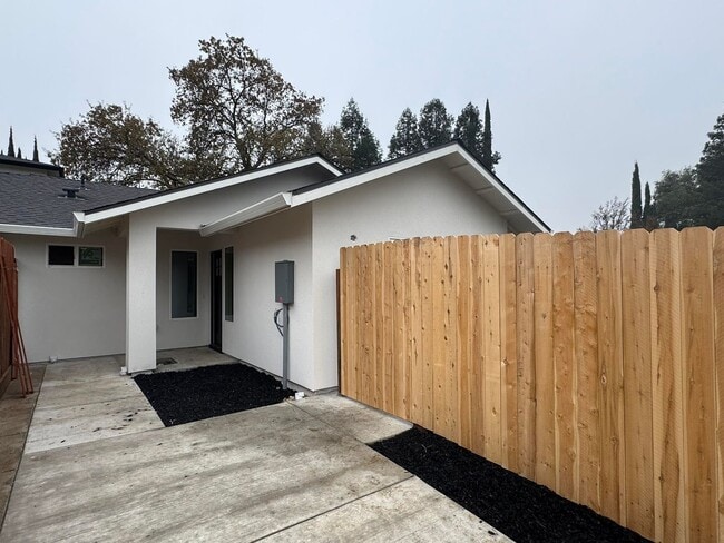 Building Photo - 4700 3rd St Unit JADU 3