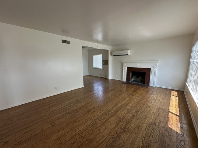 997 Capper Ave