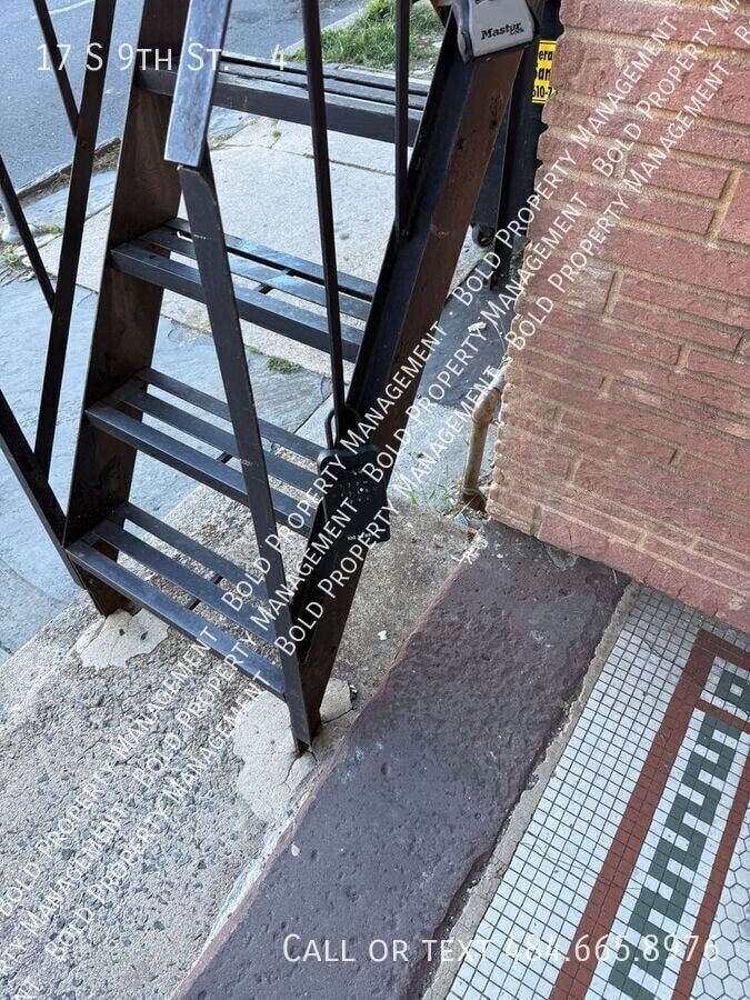 Photo - 17 S 9th St Unit 4