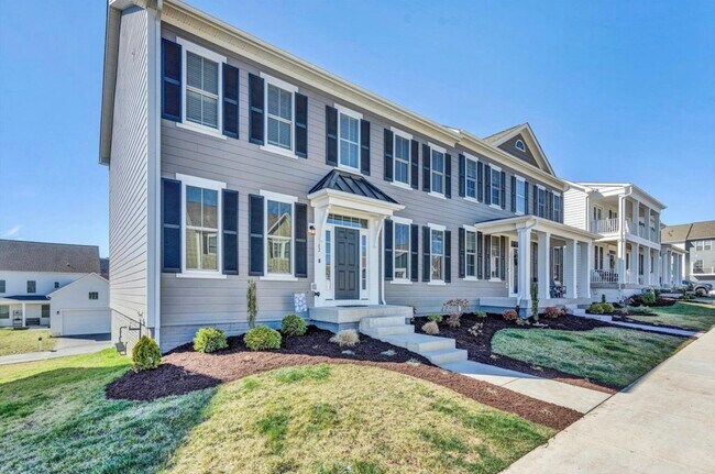Photo - 62 Boxwood Ln Townhome