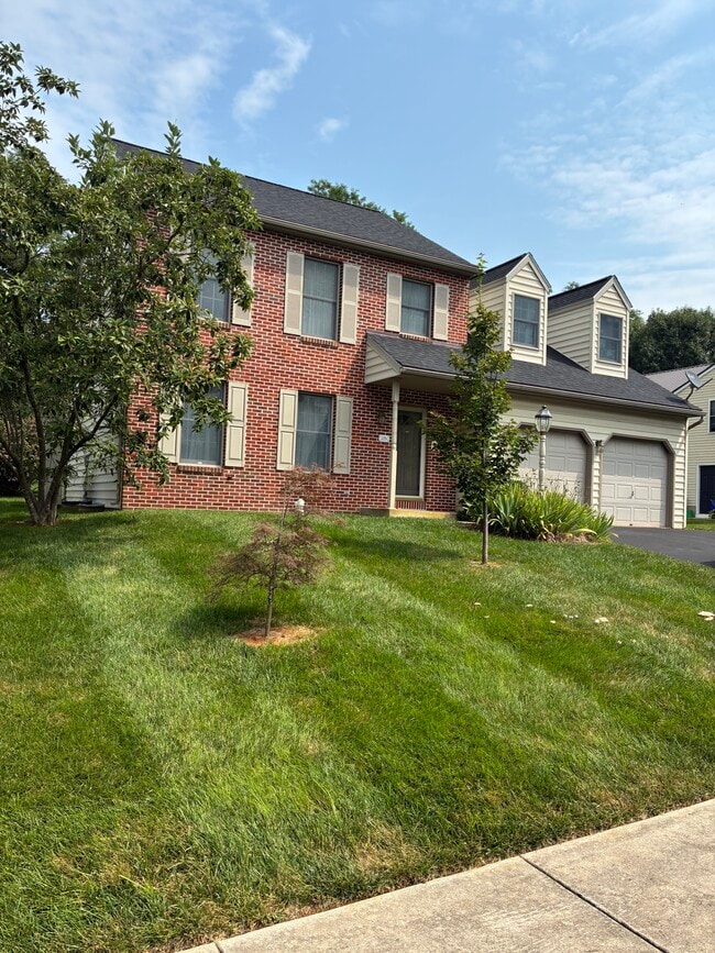 Photo - 105 Wheatfield Ct