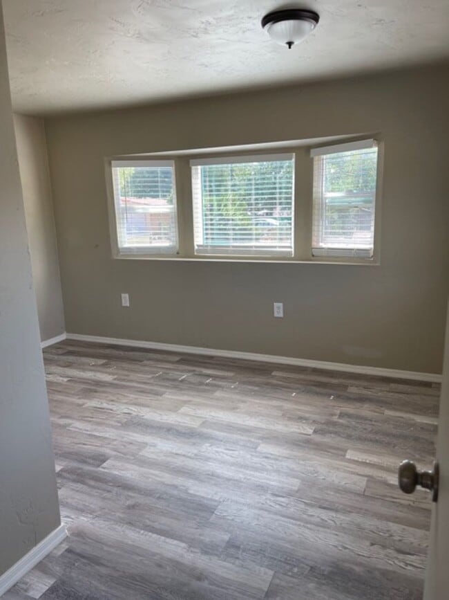 Photo - 2 Bedroom In Bridgeport on .36 of an acre-...