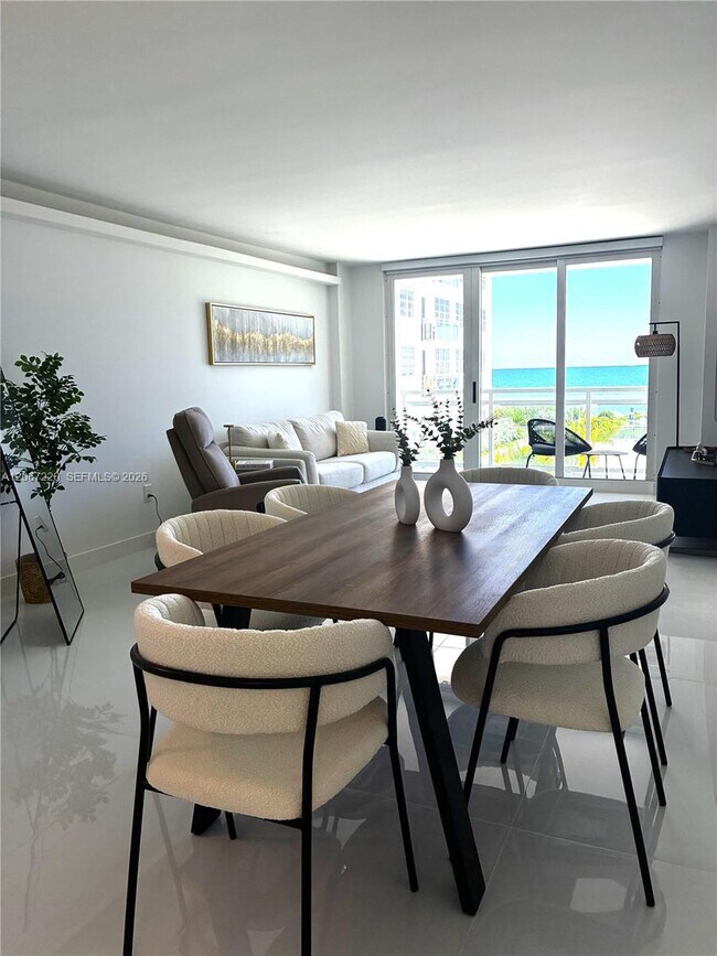 6917 Collins Ave Unidad 411