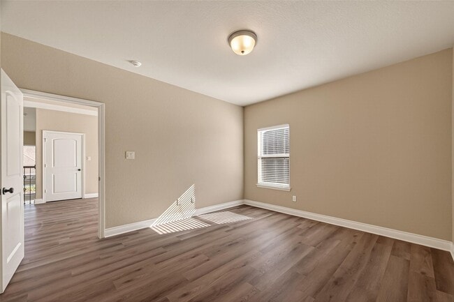 Photo - 2530 River Ridge