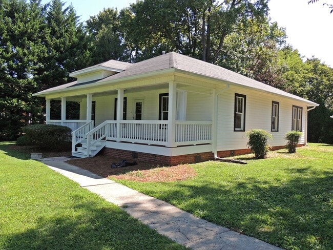 Photo - You need to see this beautiful home in Maryville City