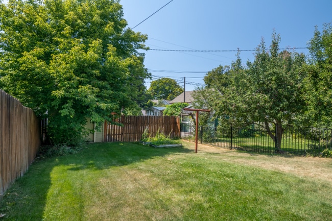 Photo - 1015 Poplar St