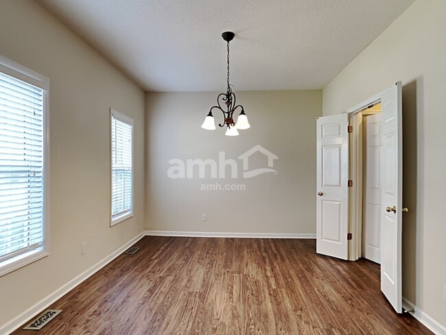 Photo - 2417 Appalachian Dr
