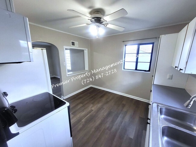 Photo - 2435 Brodhead Rd