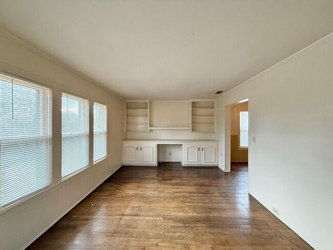 Photo - Tour Today! 2 Bedroom, 1 Bath Home