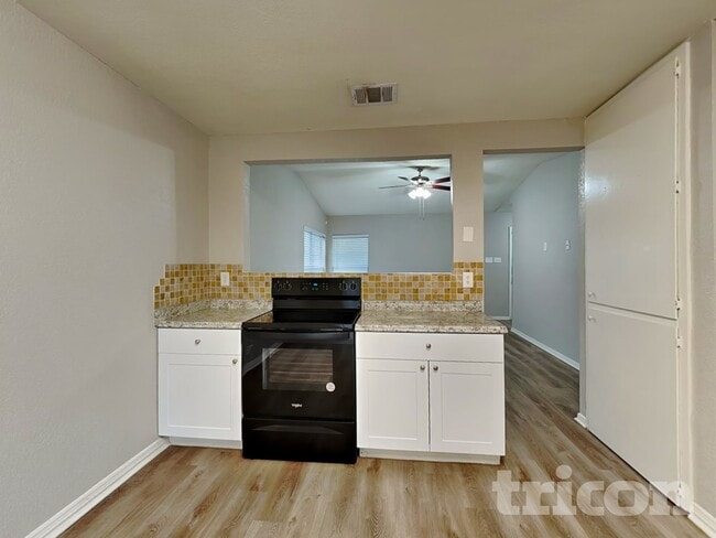 Photo - 9506 Sugarloaf Dr