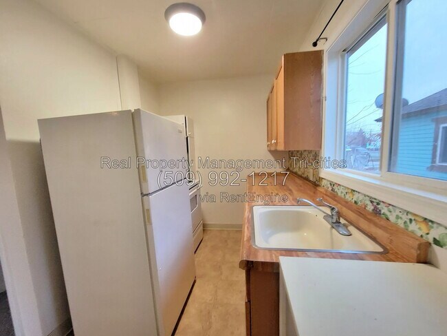 Photo - 728 W Bonneville St Unidad 1