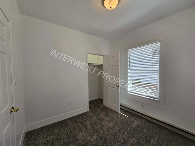 Photo - Recently Remodeled 2 Bd Home in Kalama with W/D Hookups!