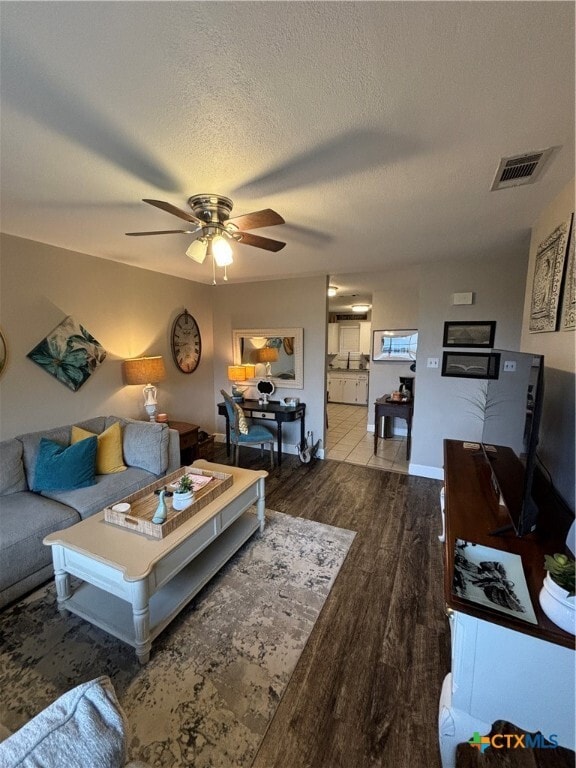 Photo - 1307 Sherry Ln