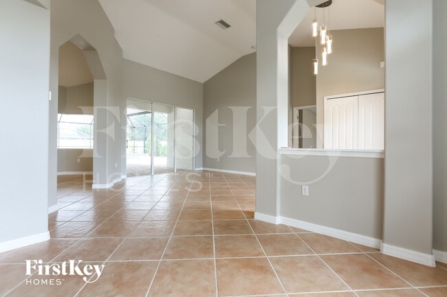 7224 Sussex Ln