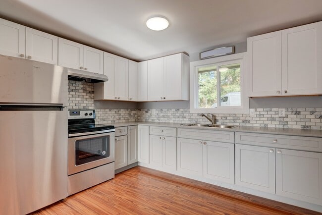Building Photo - 0809-1172 SW Swantown Rd Unit #B-1 Rental