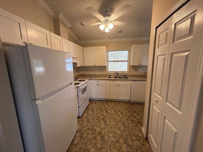 Photo - 1716 NE 12th St