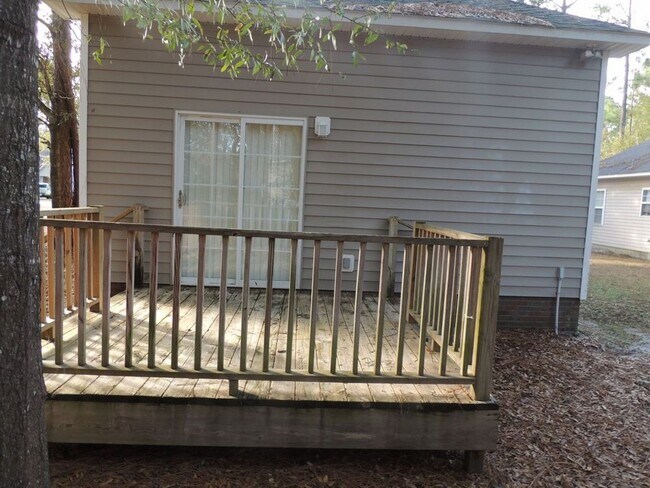 Photo - 135 Charter Dr