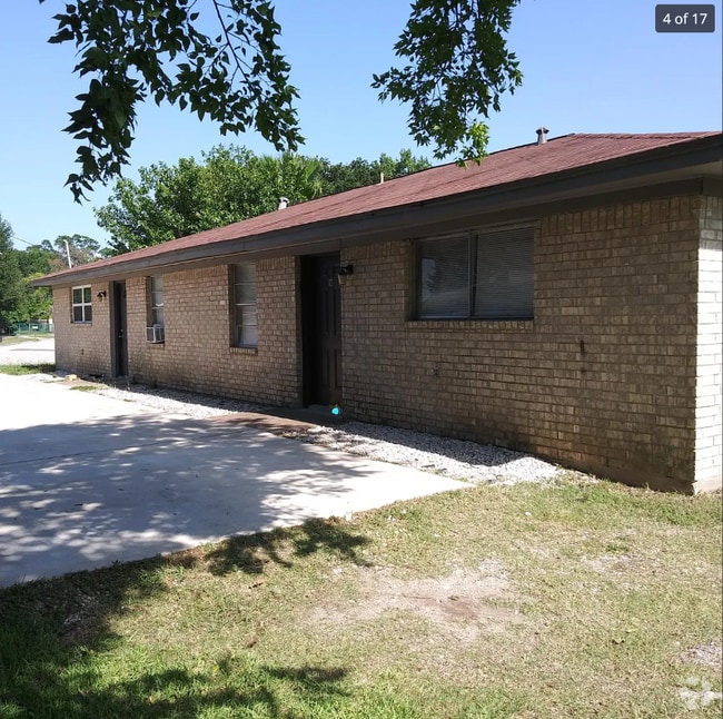 Building Photo - 4013 Amoor Ave Rental