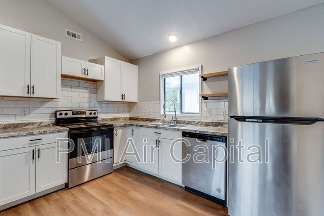 Photo - 615 N Elder St