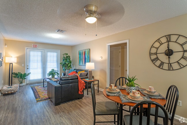 4BR, 4BA - The Gates - Student Housing