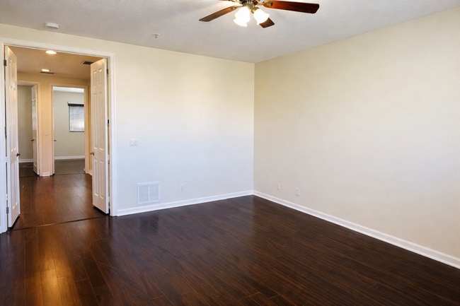 Photo - 4390 Berkshire Wharf Dr