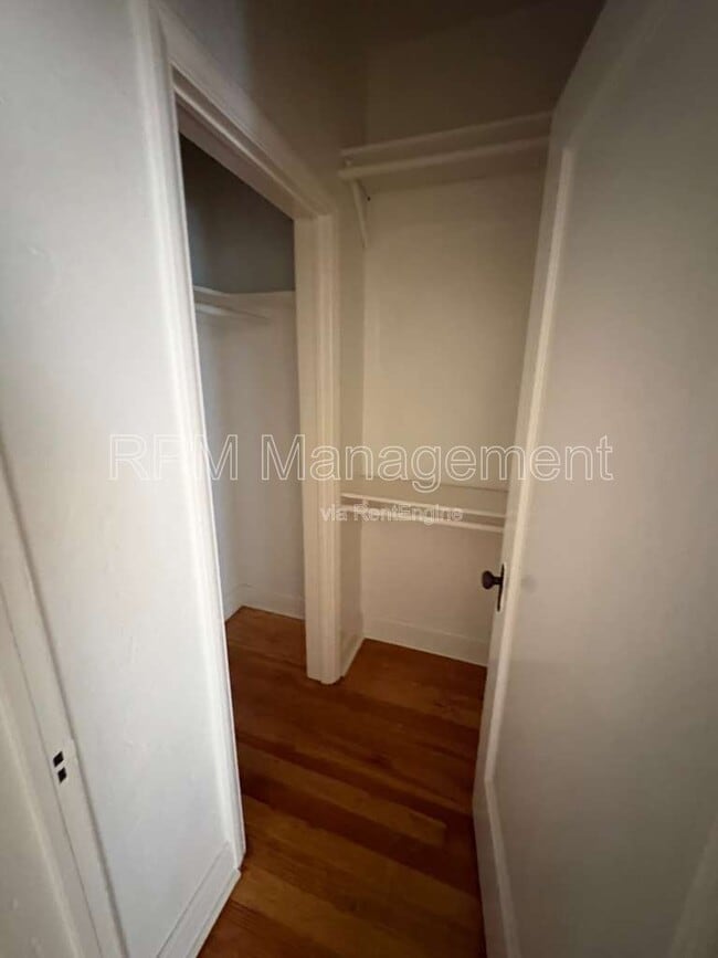 Photo - 318 S Kingsley Dr Unit 204