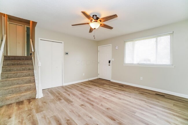 Photo - 3044 Bennington Ave