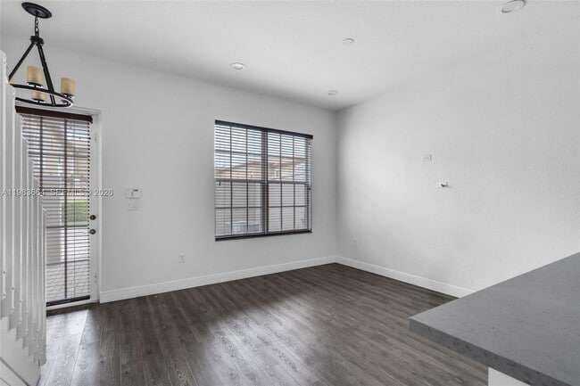 Photo - 624 SW 147th Ave