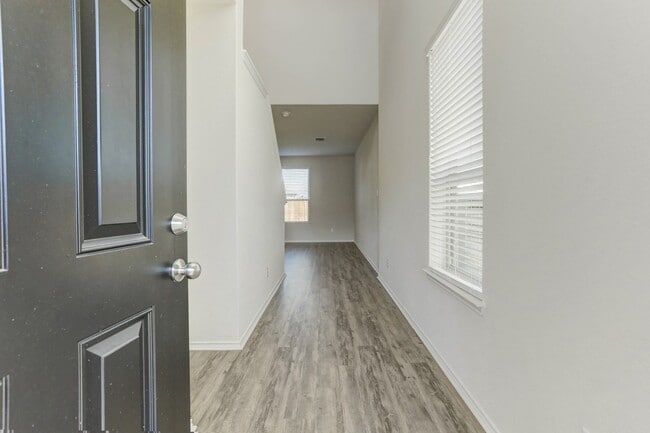 Photo - 313 Spotted Rail Rdg