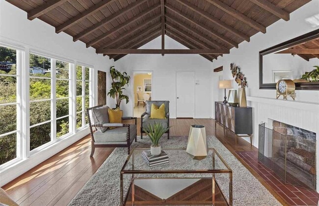 Photo - 1825 San Antonio Ave