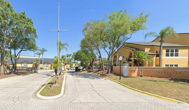 Building Photo - 4518 Commander Dr Unit 1921