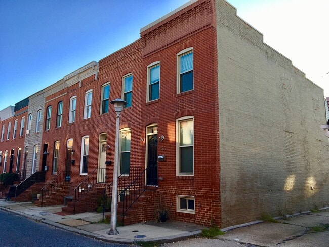 Photo - Charming 2 Bedroom/3 Bathroom Townhome w/ Den and In-Unit Laundry in Locust Point, MD! - Parking ...