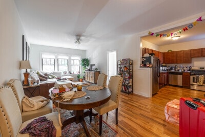 Photo - 640 W Cornelia Ave