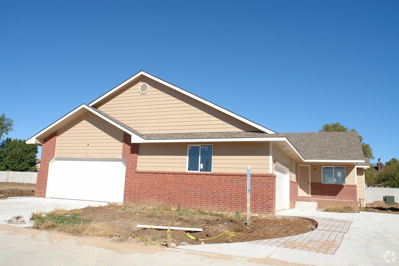 Oak Cliff Estates - Oak Cliff Estates