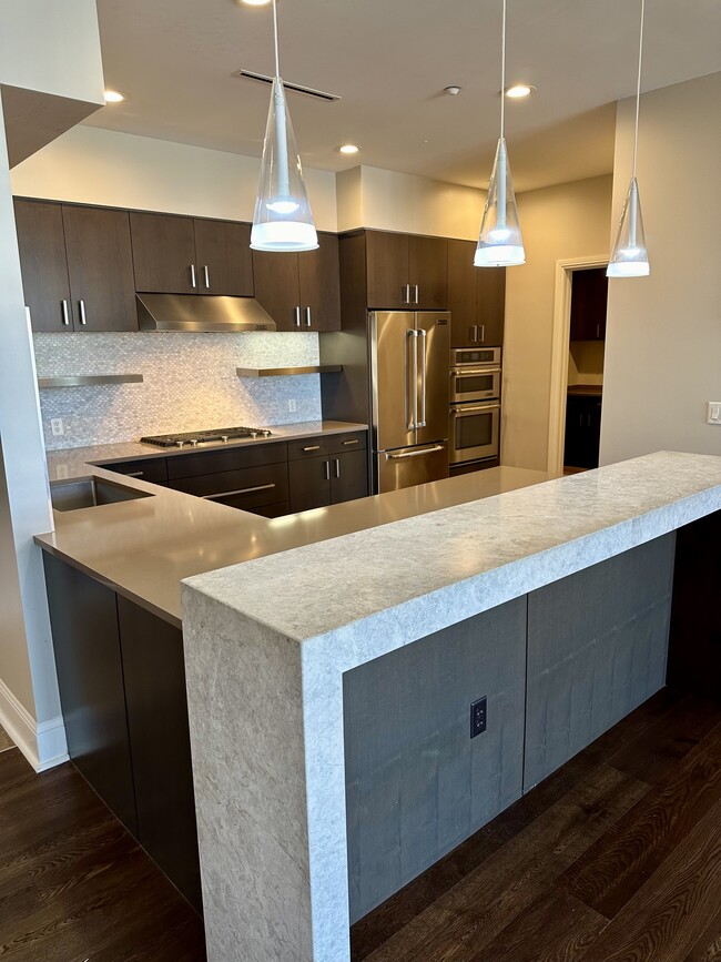 Kitchen - 7600 Landmark Way Unit #709