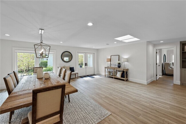 Photo - 4611 Crayton Rd