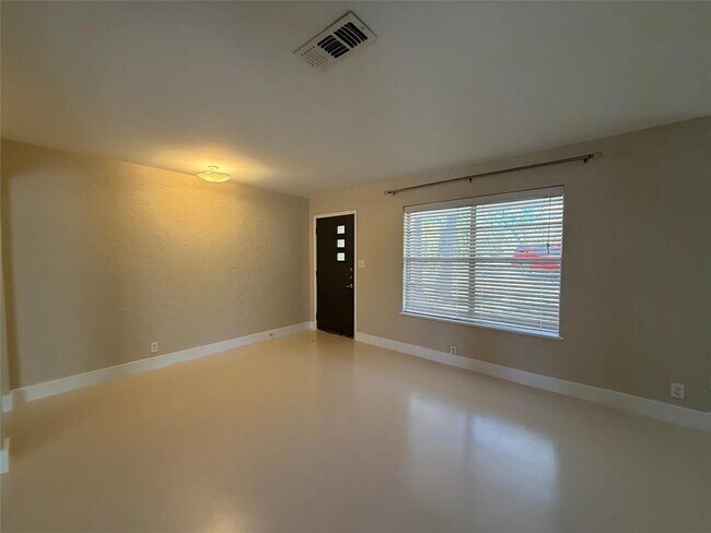 Photo - 7407 Albert Rd