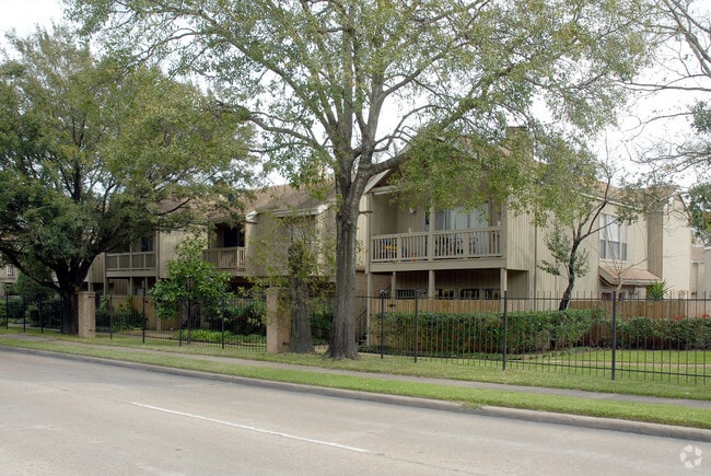 Royalgate Apartments For Rent In Houston Tx Forrent Com