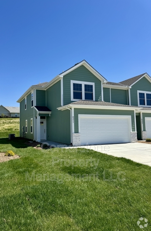 Building Photo - 8377 Valley Spring Dr Rental