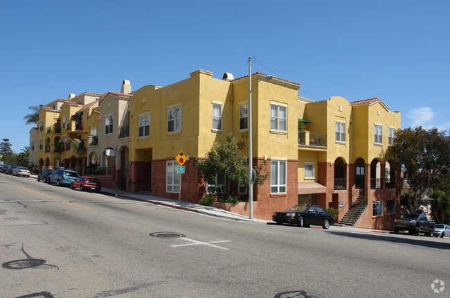 Photo - 428-436 Poli St