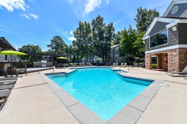 Exterior Amenities Photo - Lakeside at Arbor Place