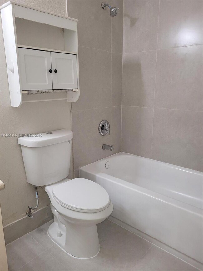 Photo - 1663 SE 29th St Unidad 208