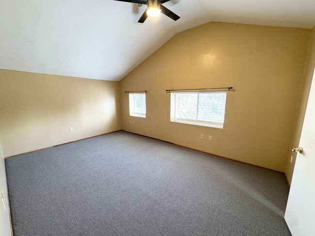 Photo - Country living Condo in Downtown Sunol with gated entrance Unidad F1