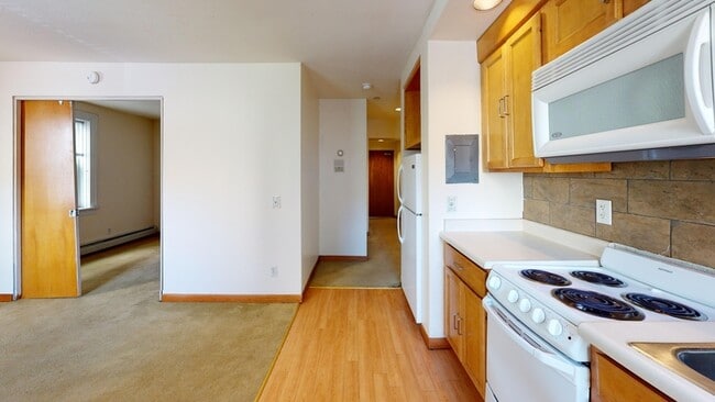 Building Photo - 10 Langdon St Rental