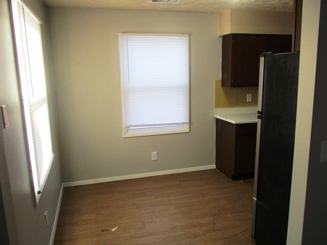 Photo - 1506 Ensign Dr