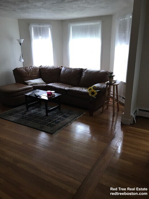 Building Photo - 312 Tappan St Rental