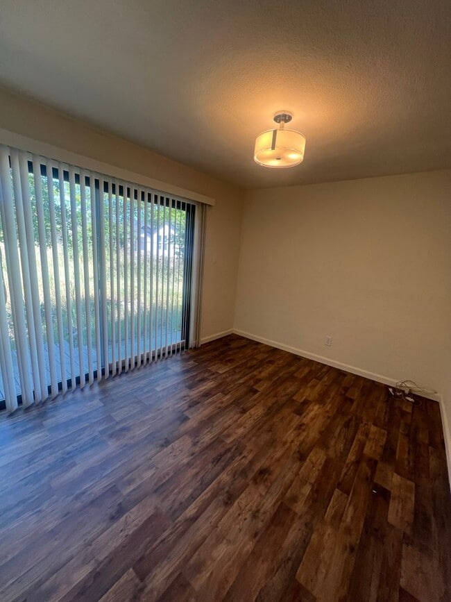 Photo - 4323 El Camino Ave