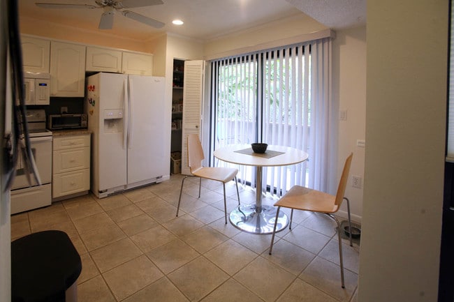 kitchen eating area - 1636 Brookhouse Dr Unit BR233